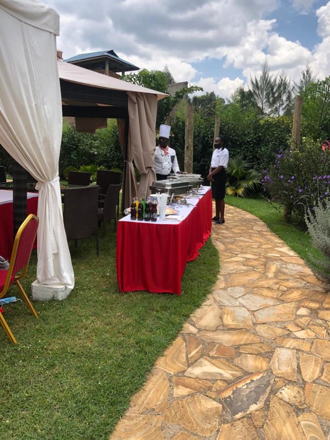 The Willis Hotel, Bomet Exterior foto